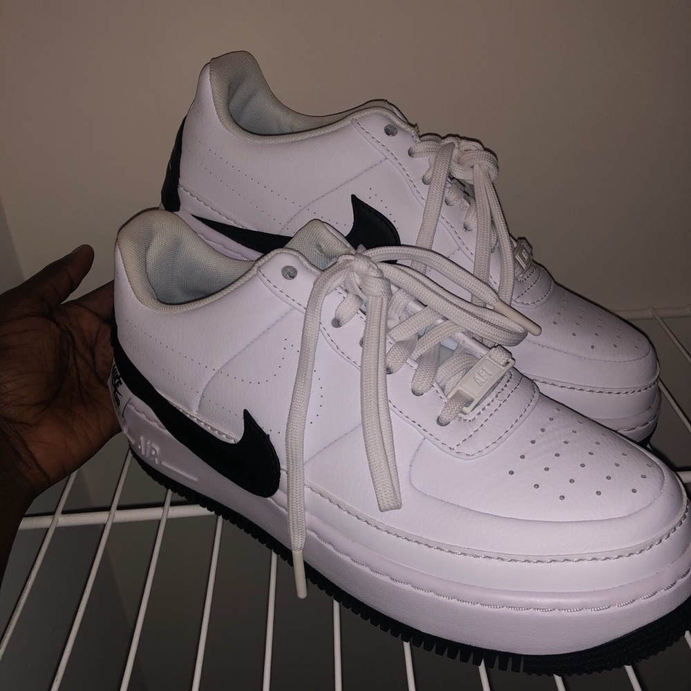 Nike Womens Air Force 1 Jester XX Shoes